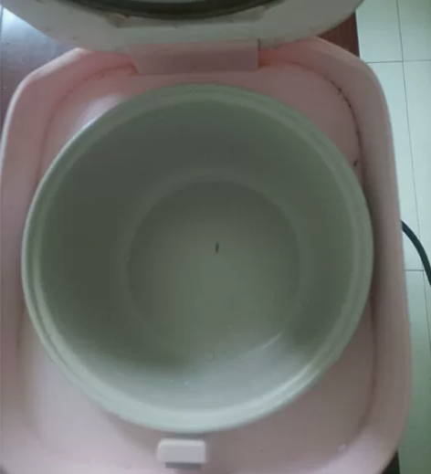 南极人电饭煲，八成新，买来半年多，现低价出...