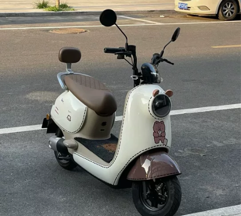 【商场转让】质量好手续全，全新未拆封 雅迪...