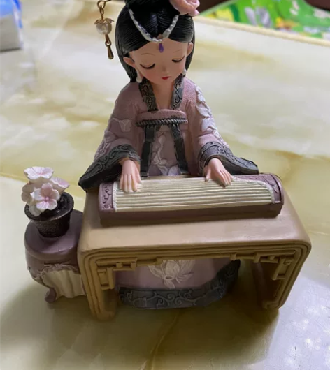 #桌面摆件 汉服古装摆件，弹琴 工艺精湛，...