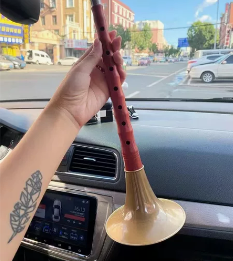 店铺疫情倒闭【全新】原价268的唢呐亏本出...