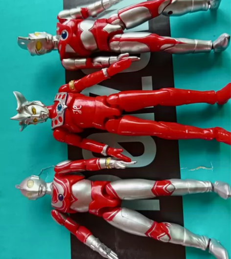 奥特曼超动，战机 图上都卖 艾斯45杰克5...