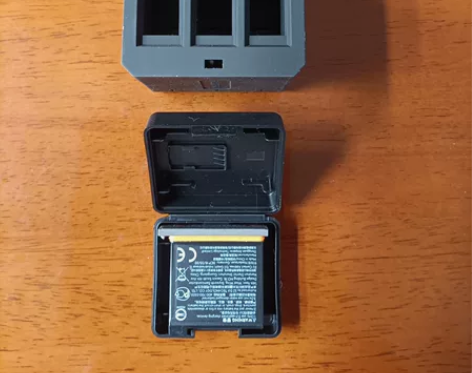 大疆灵眸运动相机电池 几乎全新 正厂原装，...