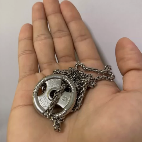 哑铃项链健身吊坠 99新 优先广州自提