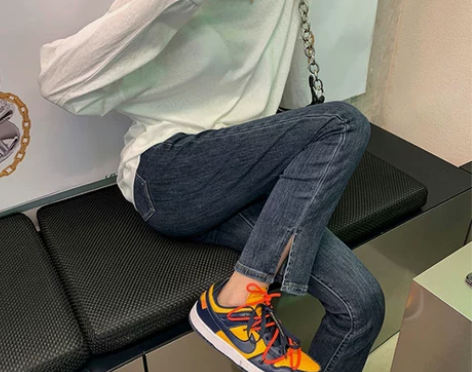 梨形身材穿搭直筒开叉牛仔裤女春秋新款大码胖...