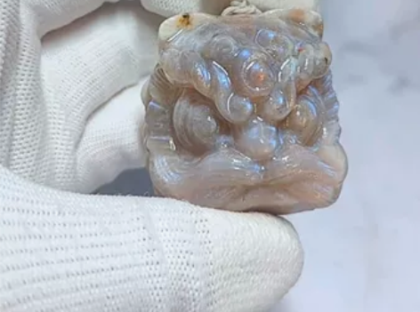 自珍流出《银河甜心》佘太翠 稀有月光石日月...