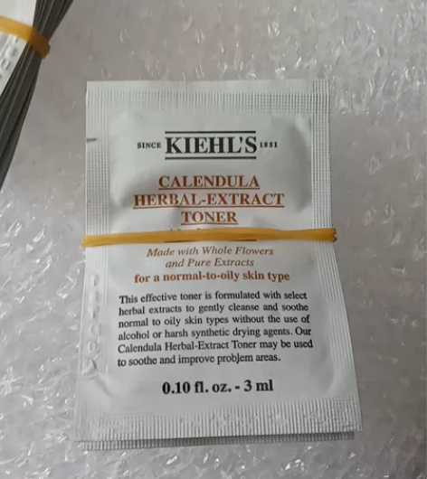 发50袋!科颜氏金盏花爽肤水袋包1.5ml...