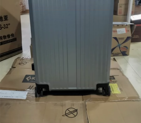 梵地亚（Vantiiear）行李箱 男32...