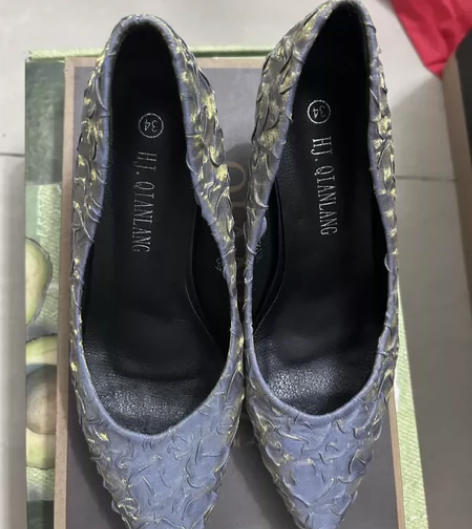 出鞋子 感兴趣的话点“我想要”和我私聊吧～