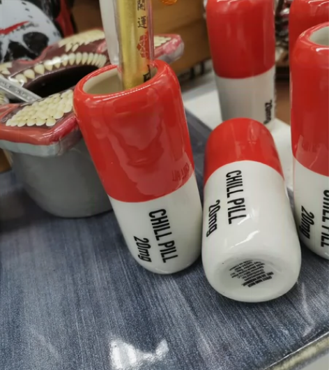 陶瓷胶囊药丸收纳花瓶摆件 [钉子]原厂 有...