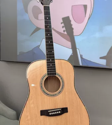 个人二手吉他原价两千多便宜转让！！天猫定制...