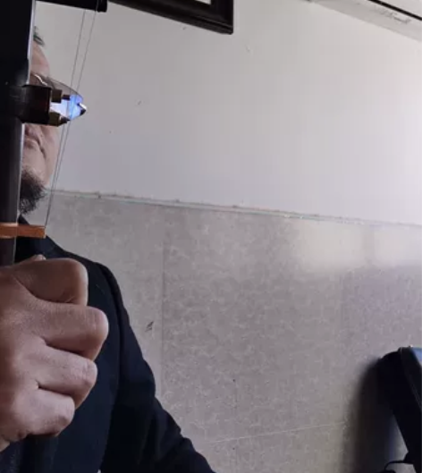 九成新黑檀木二胡,带琴盒,无发票,原价12...