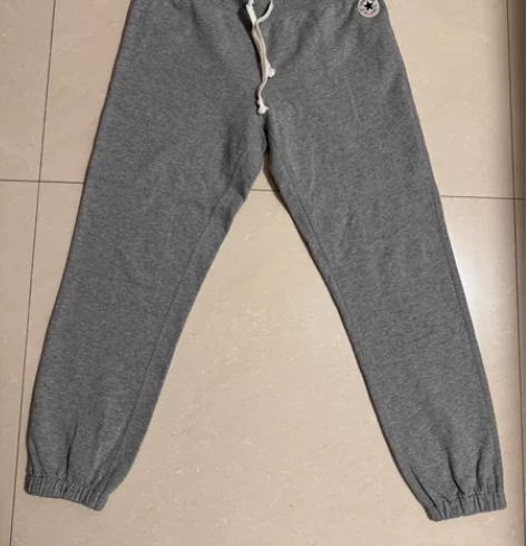 匡威浅灰色运动裤 尺码:170/76A实拍...