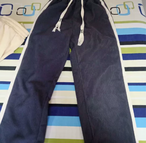 深色加绒阔腿裤，直筒裤。加绒加厚。二手商品...