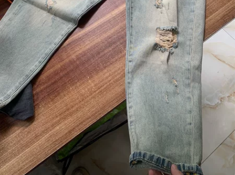 男士破洞牛仔裤29码一件,只有一件全新。开...