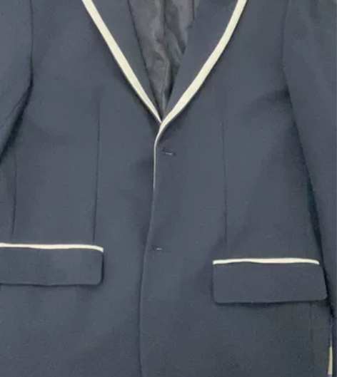 男士西服，几乎全新，一直放着没穿，质量好，...
