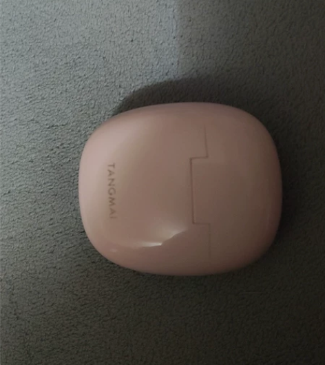 出唐麦耳机仓，送右耳，有电流声 感兴趣的话...