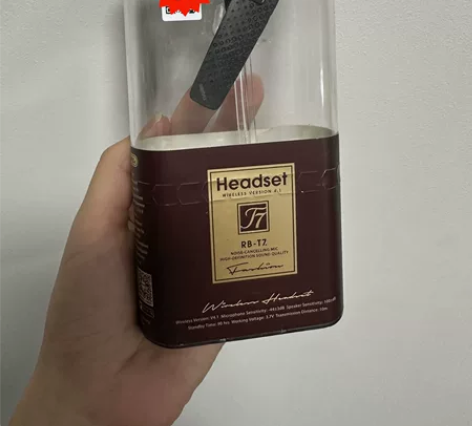 remax蓝牙耳机，续航长质感好 就一个全...