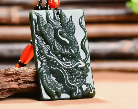 天然和田玉霸气威武龙头吊坠  随机赠送挂绳...