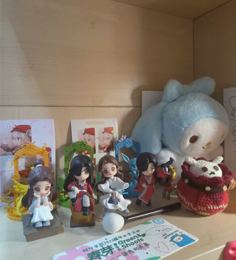 天官赐福手办还有宝可梦手办，这里都可以选，...