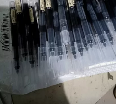 直液式速干走珠中性笔 0.5针管式速干水笔...