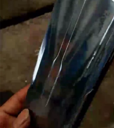 红米k40游戏版本。高配的，120瓦快充3...