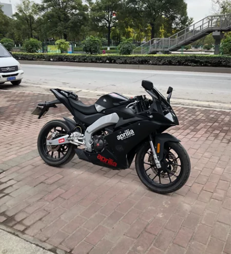 个人出19年gpr150 2万多公里了，地...