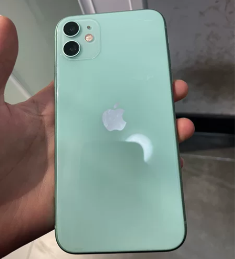 自己用的苹果11国行 256G的，刚换的新电池没有弹窗，不...