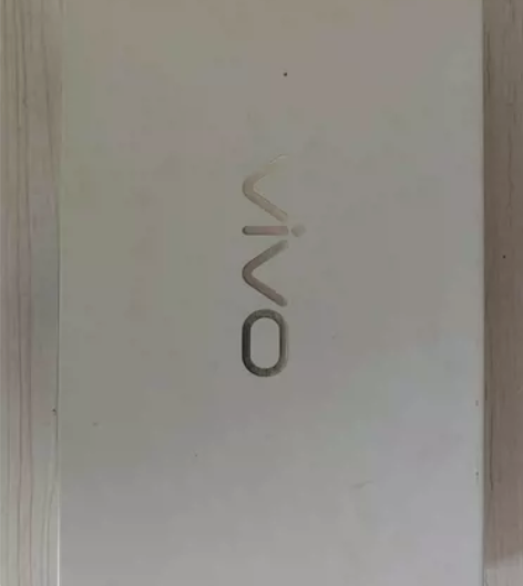 VIVO手机，八九成新，很少用，放时间长没...