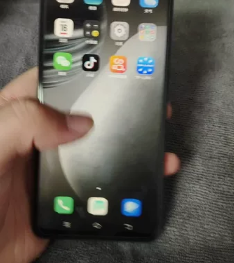 vivo t1 8+128    高通骁龙...