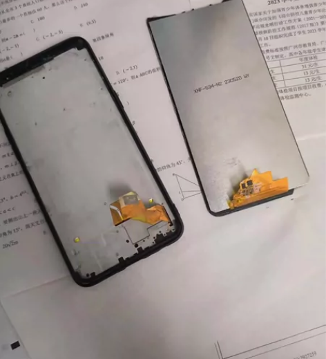 oppor11s,不小心摔成这鸟样了,当配...