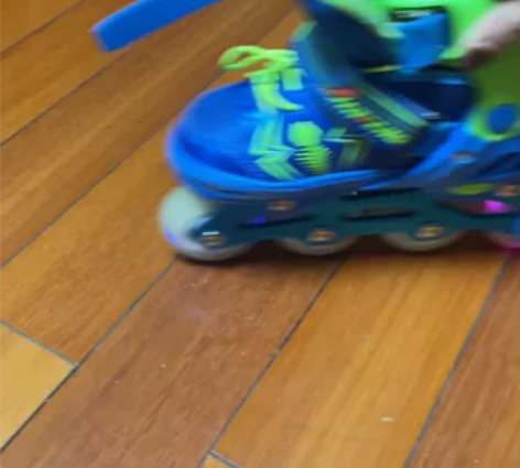 金峰休闲旱冰鞋,4轮夜光,31—34码,大...