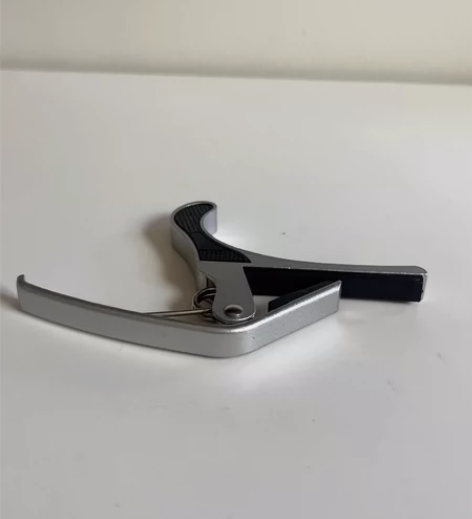 吉他变调夹，全新 感兴趣的话点“我想要”和...