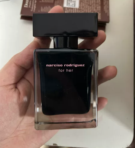 纳西素for her黑瓶30ml 只仅喷几...