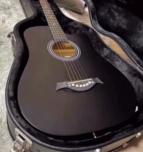 亏本出售一把原价2000多的吉他，自己用的...