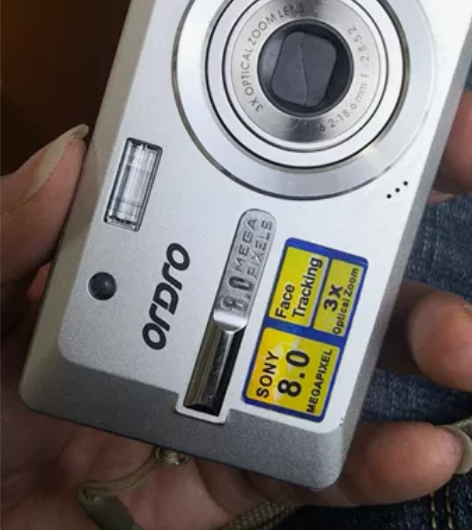 欧达数码相机 功能全部正常 采用索尼镜头 ...