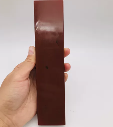 老鸡肝石琉璃镇纸，长19厘米.宽4.3厘米...