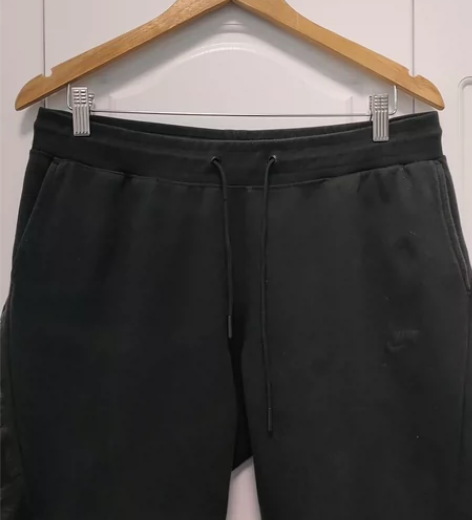 耐克男士休闲裤Xl码 裤长91，裤脚30，...
