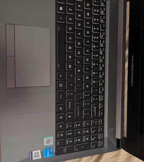 雷神911-i5 9代300型号 内存条1...