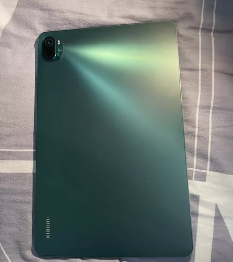 小米平板5(6+128) 成色95新，屏幕...