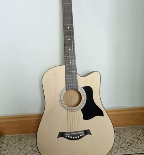 出吉他，之前买的没时间学 要的DD亏本买卖...