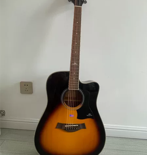 自用吉他 （就学了一个月）  弦完好 到手...