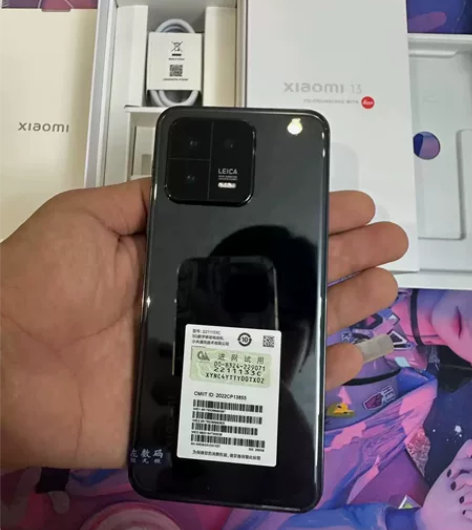 仅一台99新  小米13 8+256 黑色...