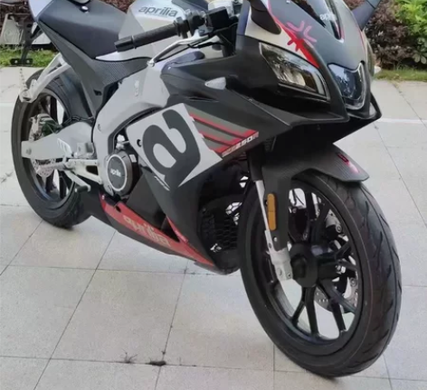 阿普利亚GPR250 2023年 3700...