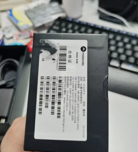 黑色moto摩托罗拉x40 国行机器，12...