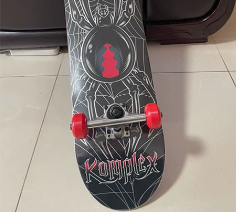 急出闲置全新DBH专业滑板双翘板 ，一博同...