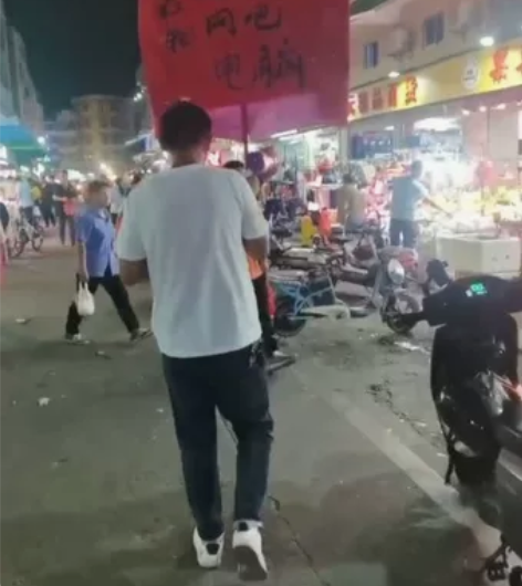 接手一家做不下去的网吧，原来配置全部清仓低...