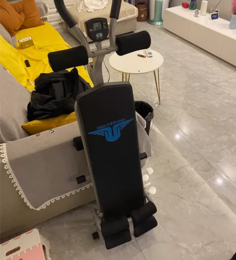 特价处理仰卧起坐辅助器 感兴趣的话点“我想...
