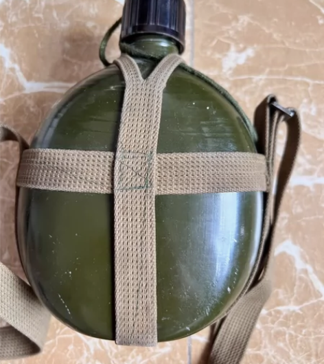 经典年代感水壶 酒壶 燕郊开发区弘阳广场。