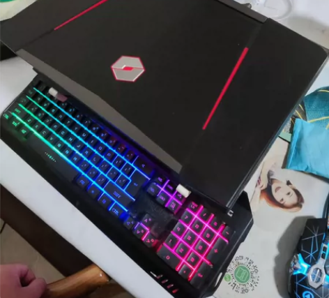 清华同方笔记本，机械革命游戏本 i7处理器...