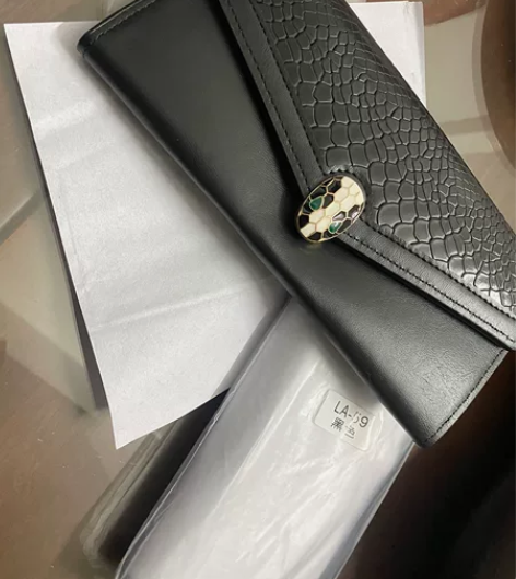 软皮夹长款女士钱包卡包  不退不换   一...